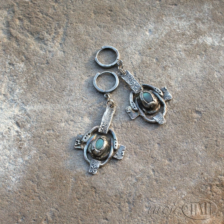 Kwietny-mechanizm-kolczyki-ze-srebra-srebrne-z-labradorytem-prezent-rustykalne