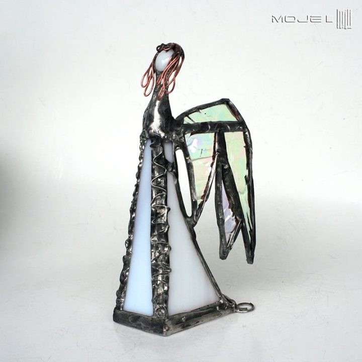 Biały anioł, witrażowy anioł, stojący dekoracyjny anioł, szkło witrażowe, komunia święta, rodzice chrzestni, prezent