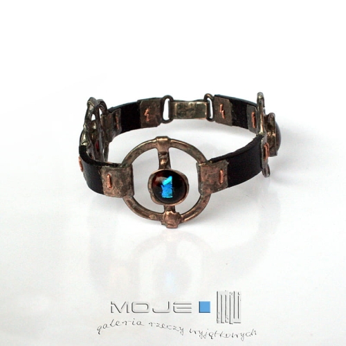 trzy orbity_4263_oczko 1,3 cm_kolo ok 3cm_dl calosci 20 cm.jpg