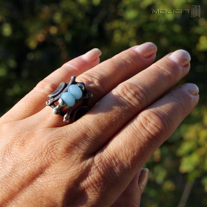 Awenturyn w karbach, miedziany pierścionek z awenturynem