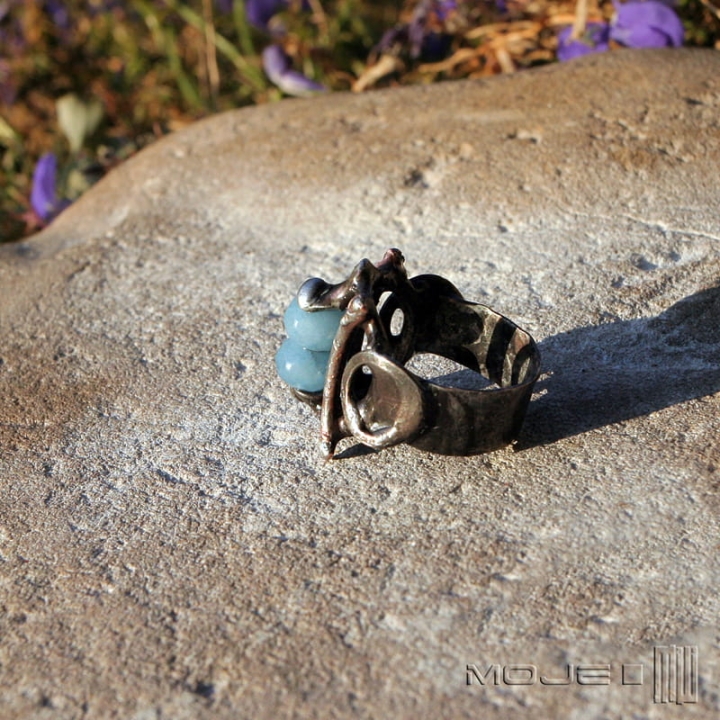 Awenturyn w karbach, miedziany pierścionek z awenturynem