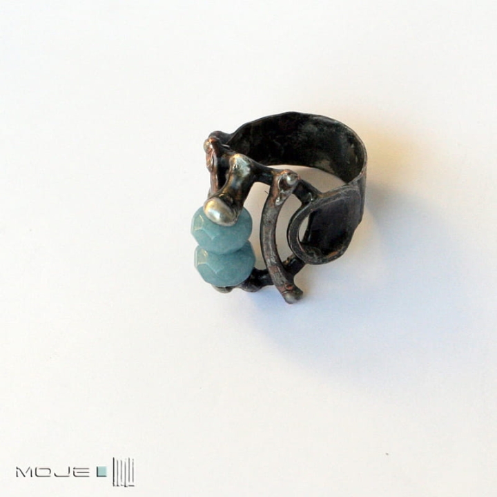 Awenturyn w karbach, miedziany pierścionek z awenturynem