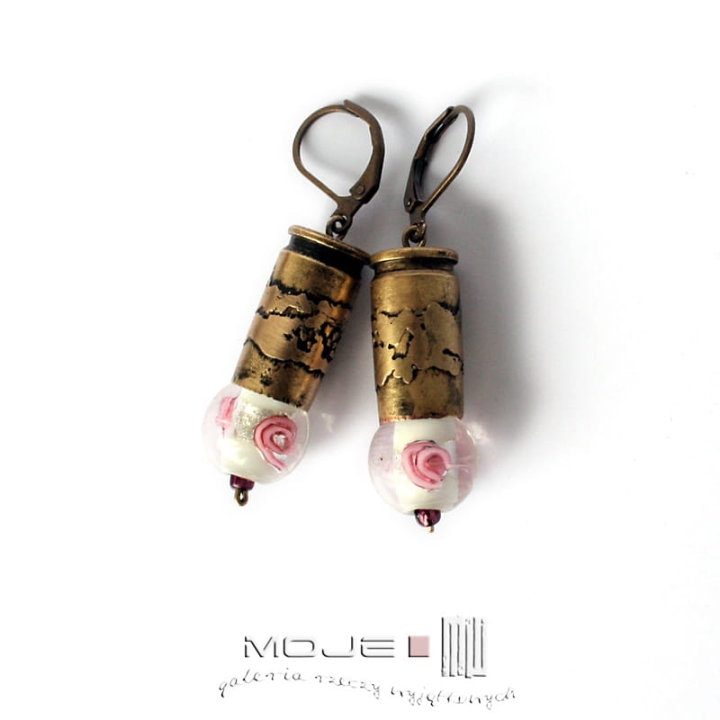 Kaliber-9-rozany-kolczyki-z-lusek-mosiezne-wiszace-militarne