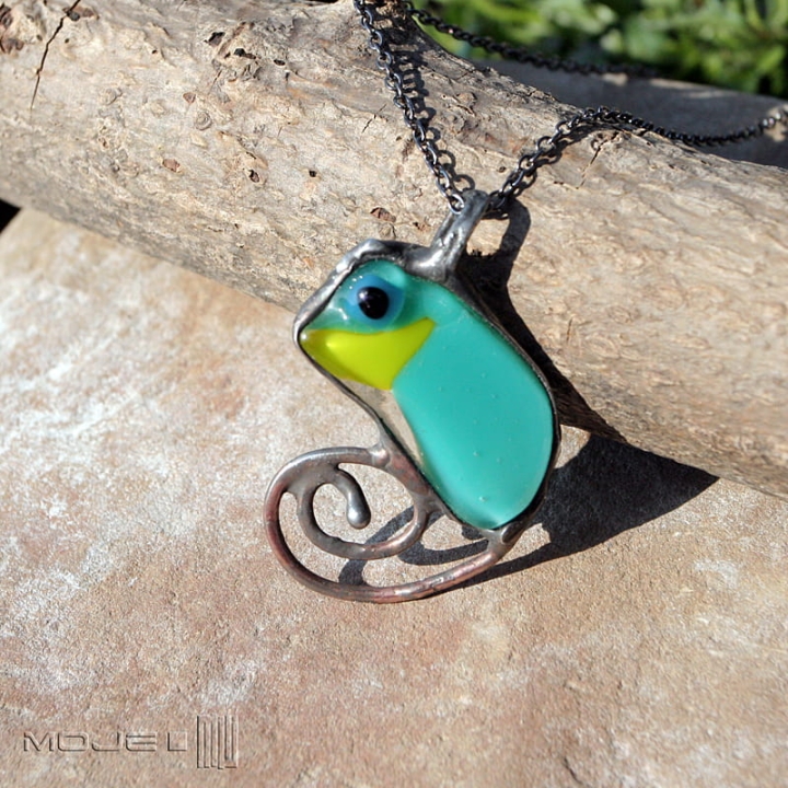 kameLEON, szklany wisior, fusing