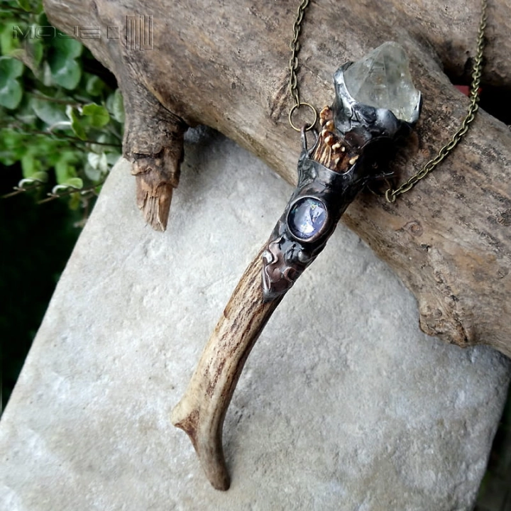 Skarb leśnego elfa II, wisior z rogu, biżuteria gotycka