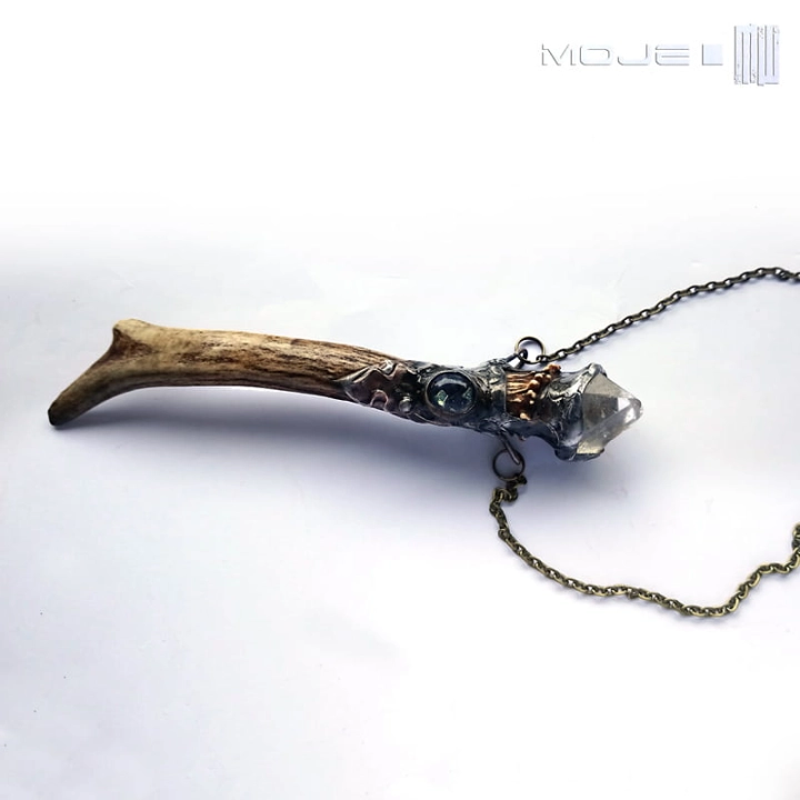 Skarb leśnego elfa II, wisior z rogu, biżuteria gotycka