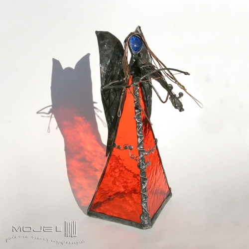 Opollogon II, szklany anioł, stojący anioł