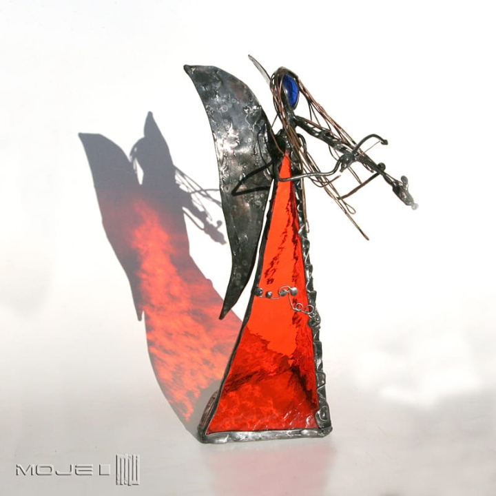 Opollogon II, szklany anioł, stojący anioł