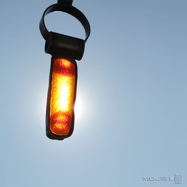 Szklaniec pomarańczowy, pomarańczowy wisior, wisior, szklany wisior, biżuteria fusing, miedziany wisior, biżuteria tiffany, biżuteria autorska, pomarańczowy, handmade, szkło