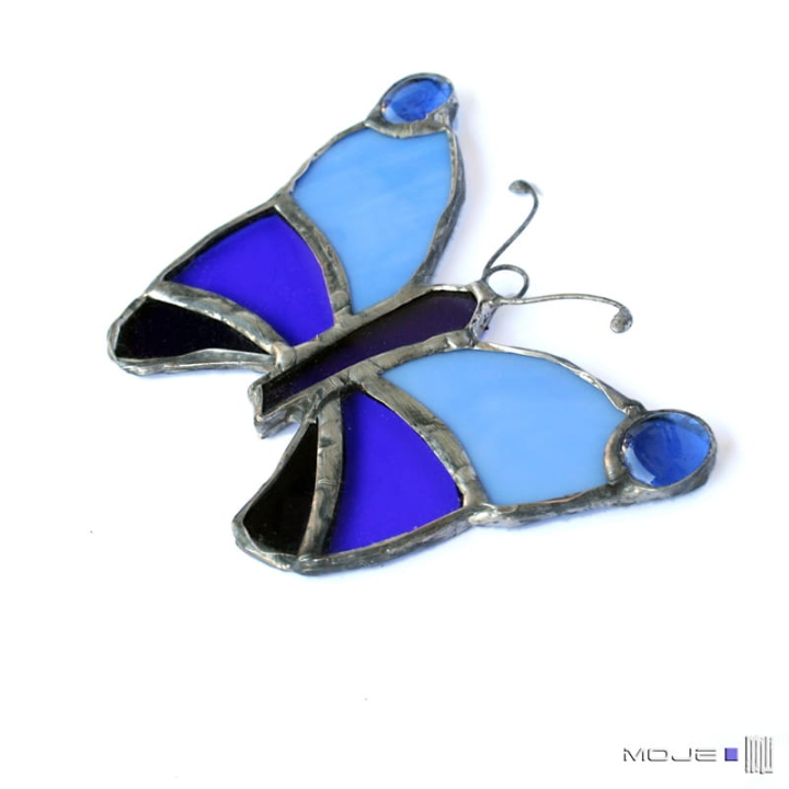 motyl w niebieskościach, witrażowy motyl, szklany motyl, niebieski motyl, witraż Tiffany, ozdoba