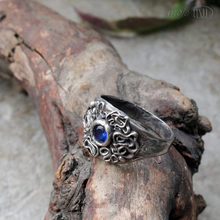 Szafirowiec-srebrny-pierscionek-szafirowa-cyrkonia-ze-srebra-kwiatek-art-clay-recznie-robiony