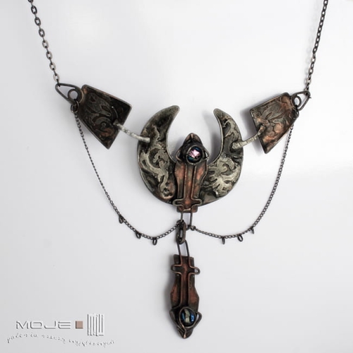 Switezianka-naszyjnik-bizuteria-gotycka-gotycki-gothic-ezoteryczny-magiczny-miedziany-biżuteria-autorska-metaloplastyka-księżyc-luna-słowiańskie-poganska