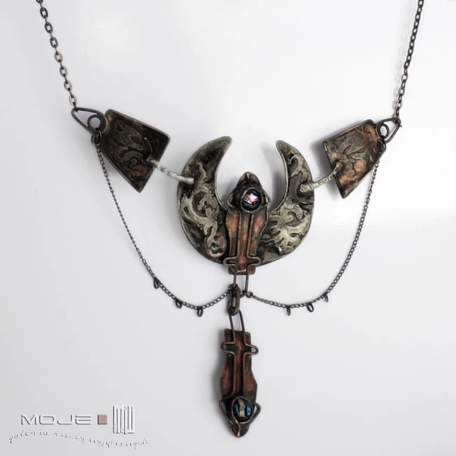 Switezianka-naszyjnik-bizuteria-gotycka-gotycki-gothic-ezoteryczny-magiczny-miedziany-biżuteria-autorska-metaloplastyka-księżyc-luna-słowiańskie-poganska